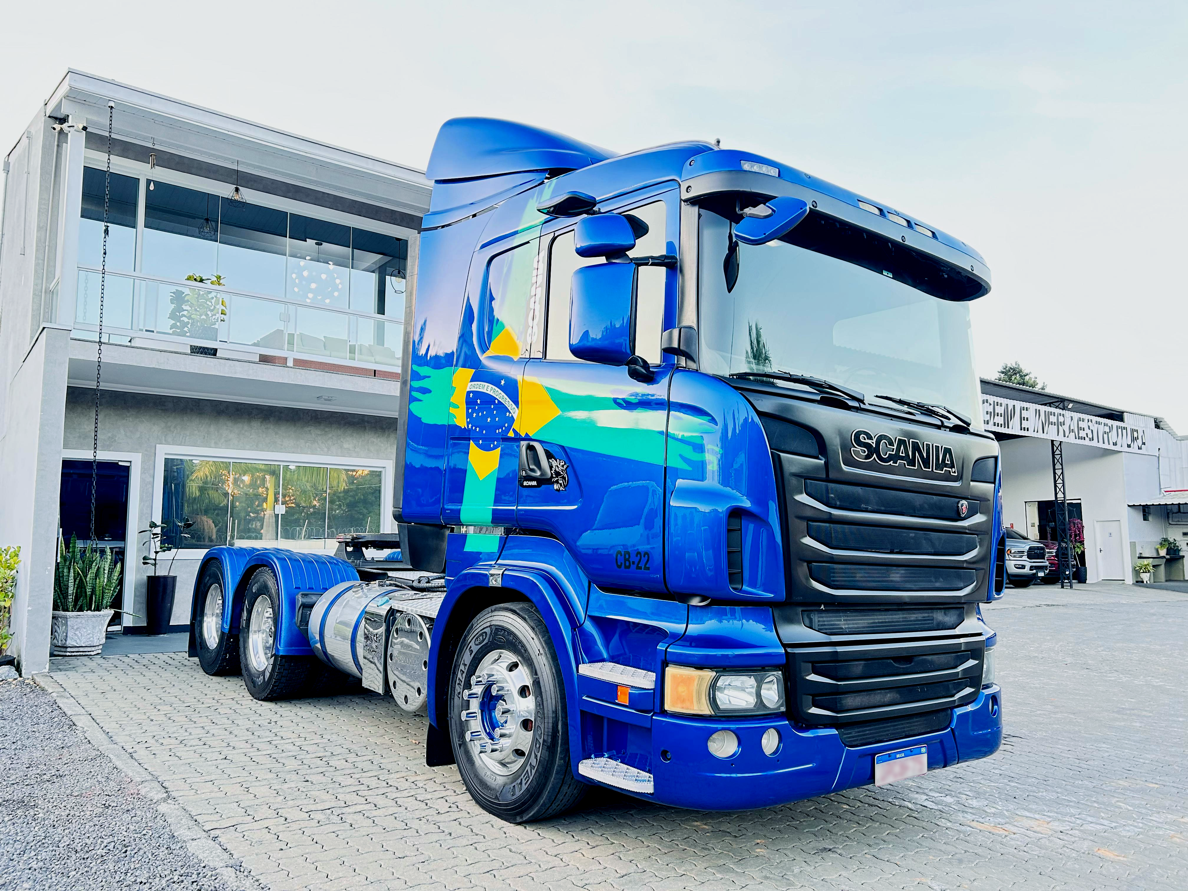 Caminhão Scania R-440 A 6x4 (Diesel)