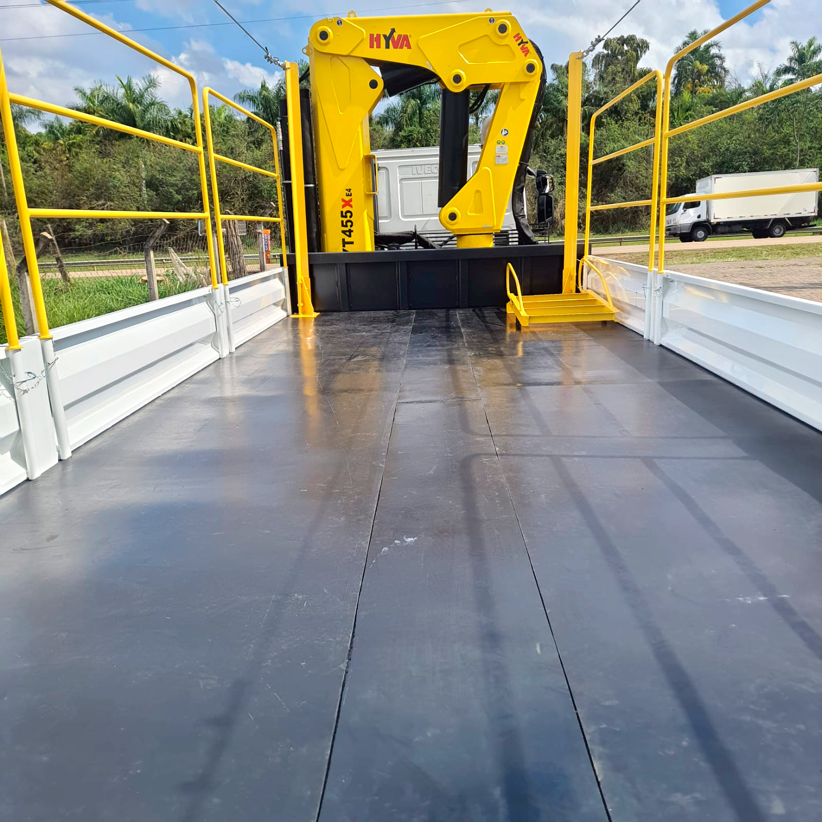 Caminhão Munck 45T