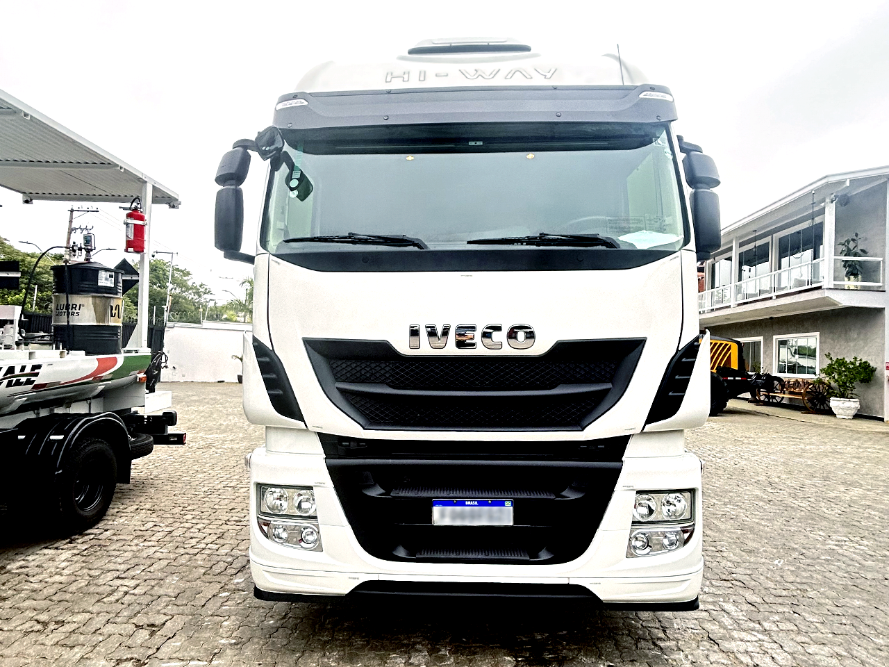 Caminhão Iveco STRALIS 600-S44T TA 6x2  (Diesel)(E5)