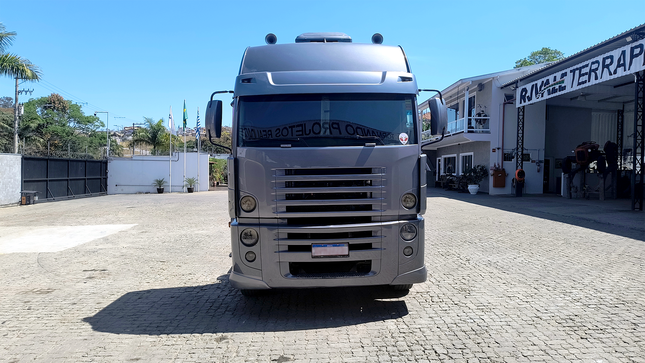 Caminhão Volkswagen 25-370 E Constellation 6x2 (Diesel)