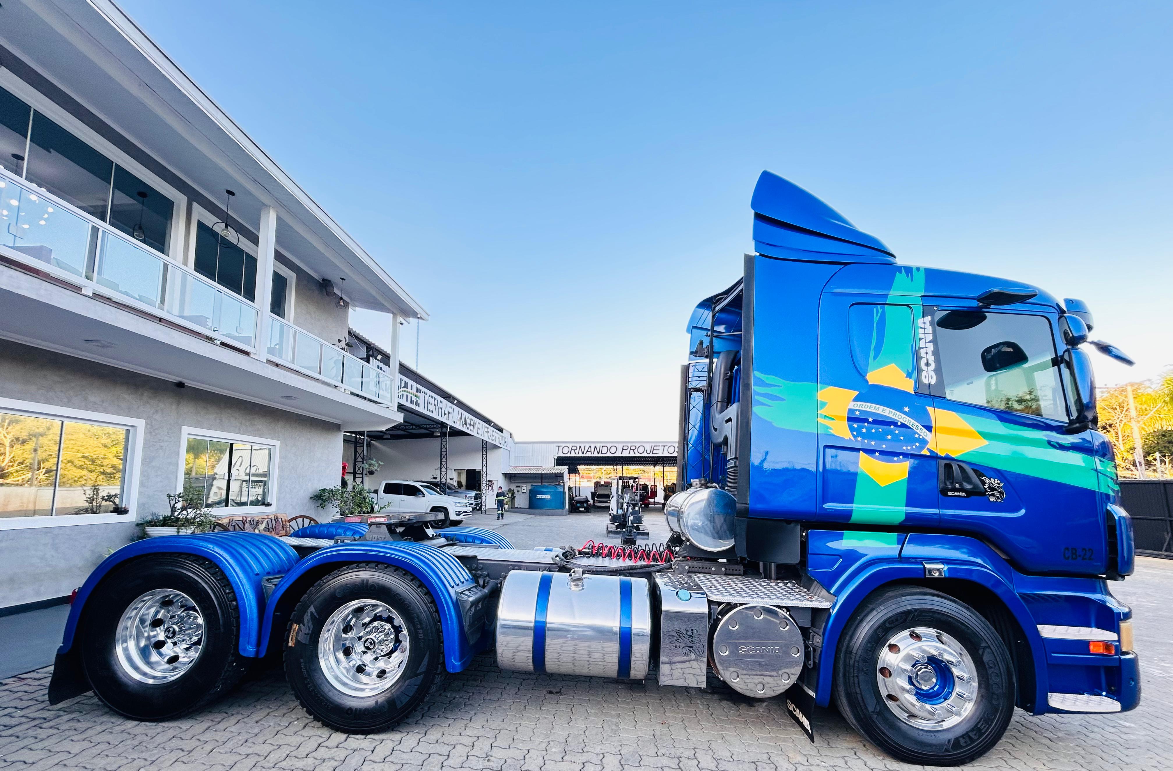 Caminhão Scania R-440 A 6x4 (Diesel)