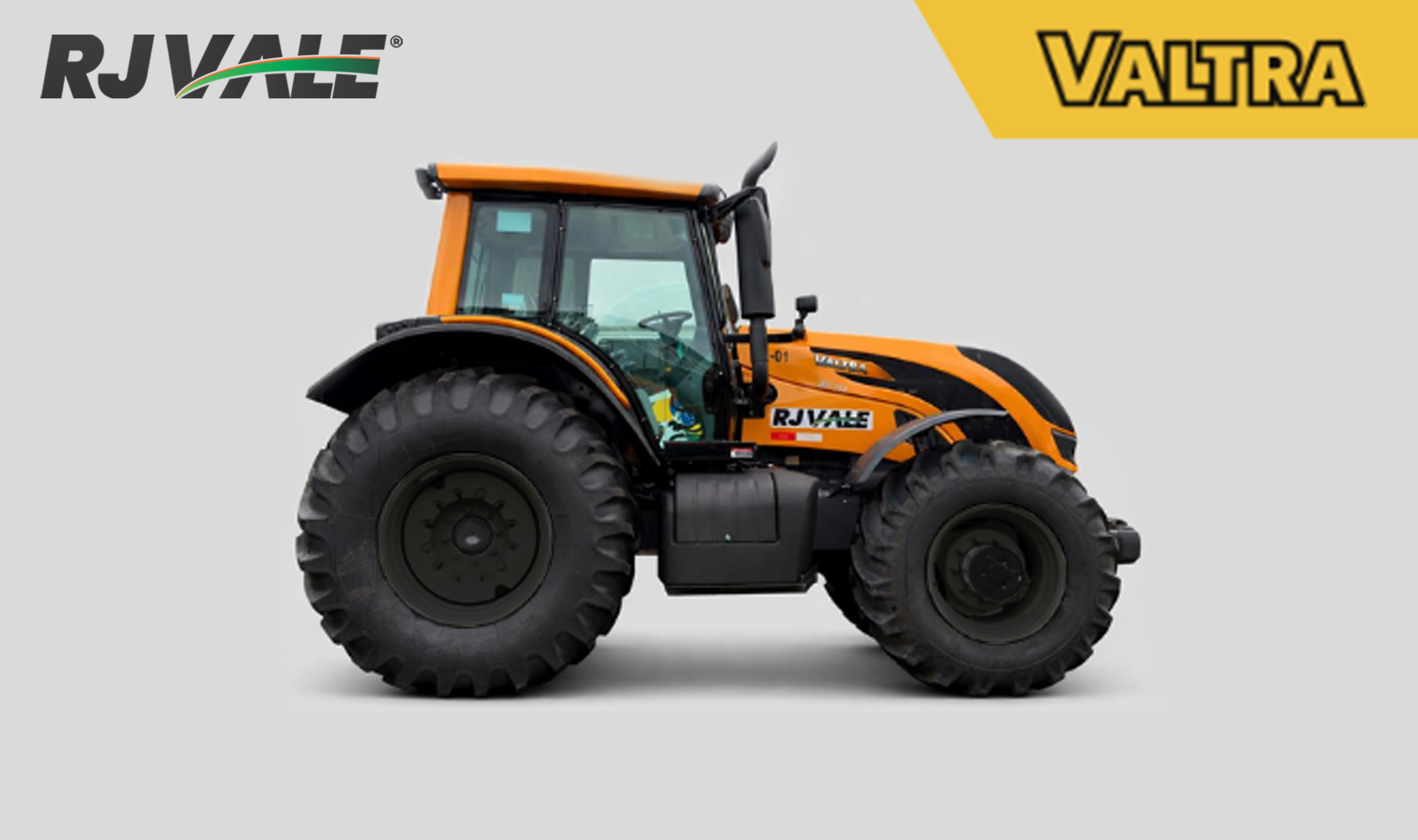 Trator Agrícola com implemento grade